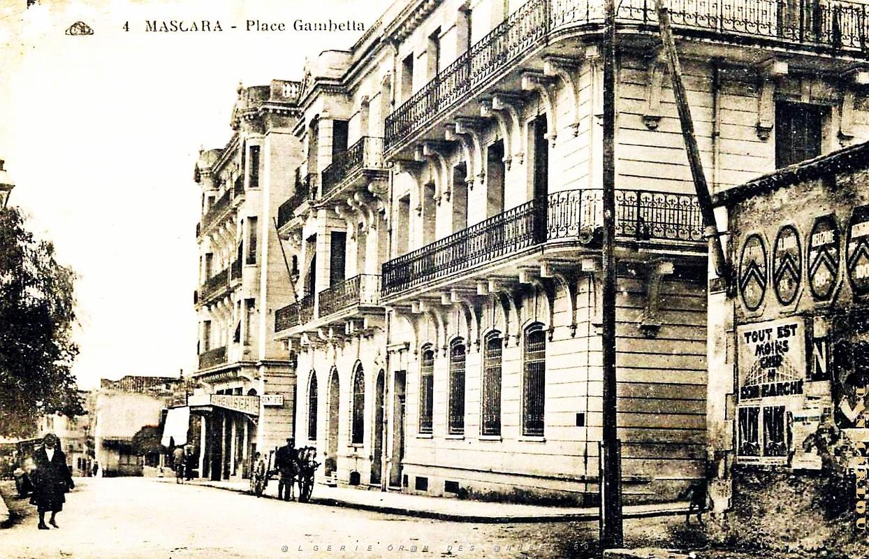 Mascara - Place Gambetta vue generale.jpg